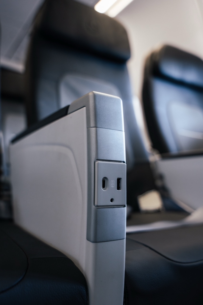 USB power outlets in new Lufthansa A320 cabins