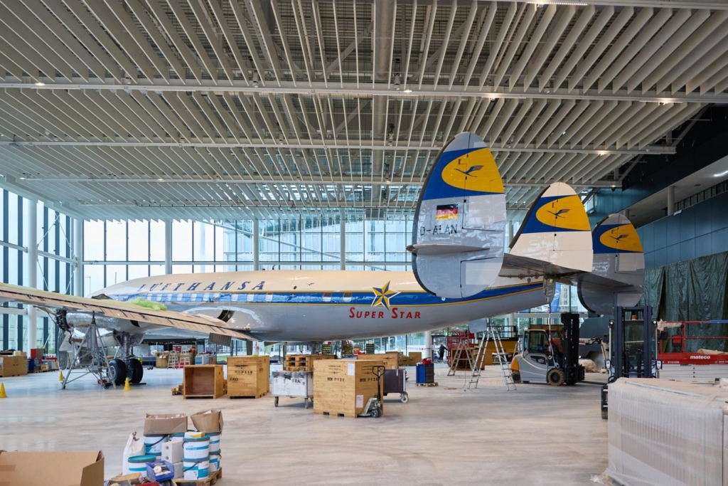 Lufthansa restored Lockheed Super Star 