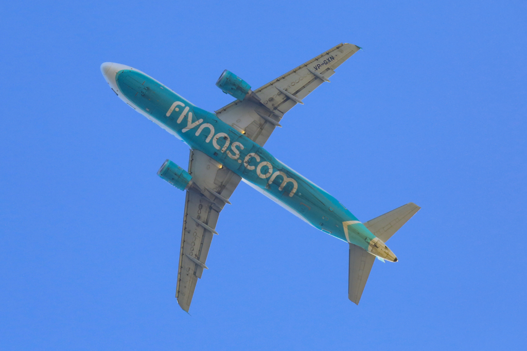 Flynas A320 from below