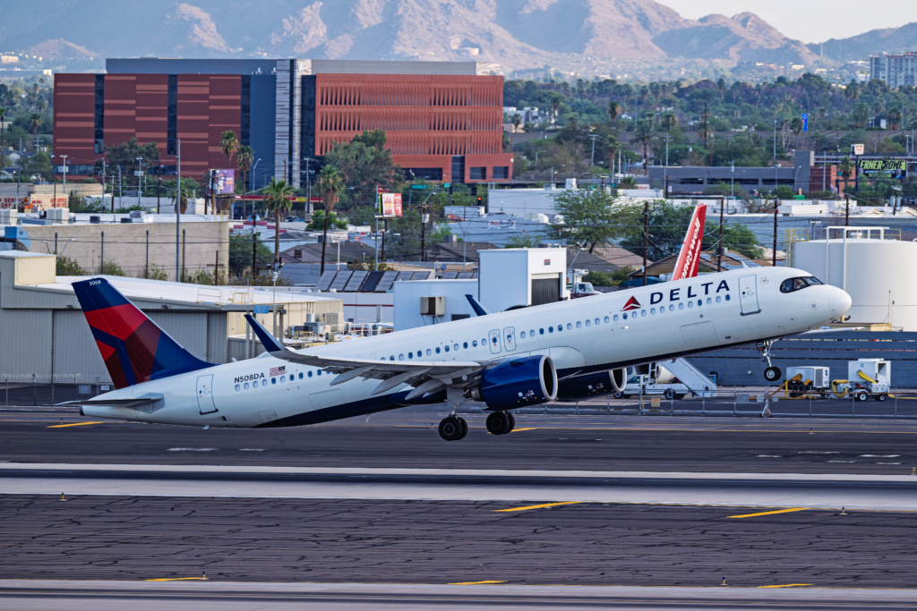 Delta Airlines Airbus A321Neo N508DA runway 8 departure from Phoenix Sky Harbor Intl. Airport.