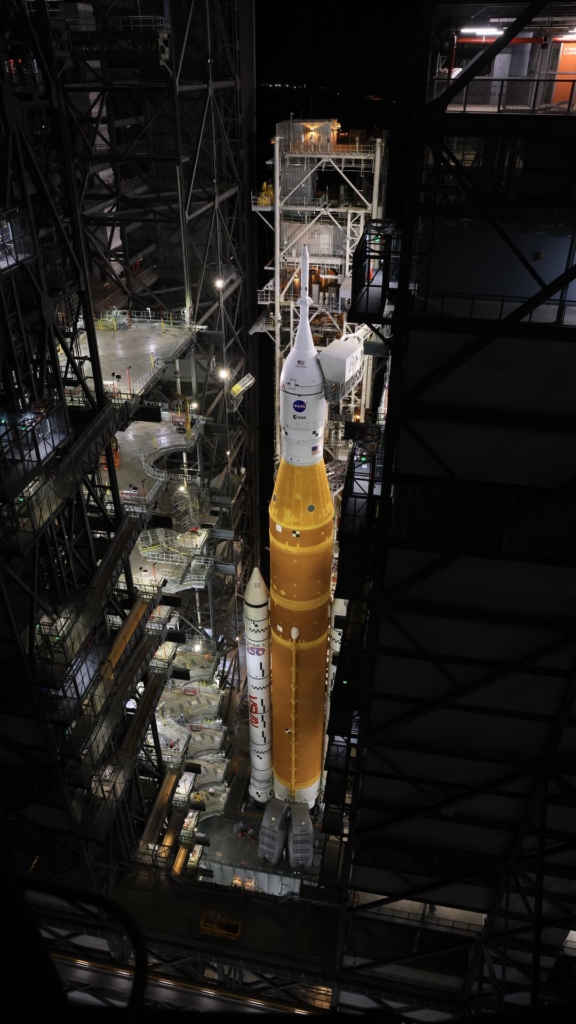 Artemis II and SLS back in NASA vehicle assembly building