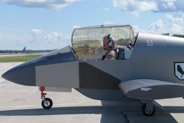 KestrelX microjet for counter drone training