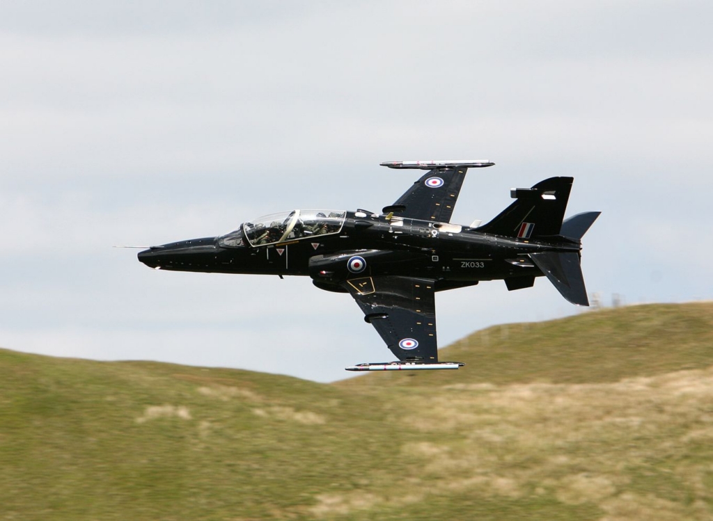 Hawk T2 at low level