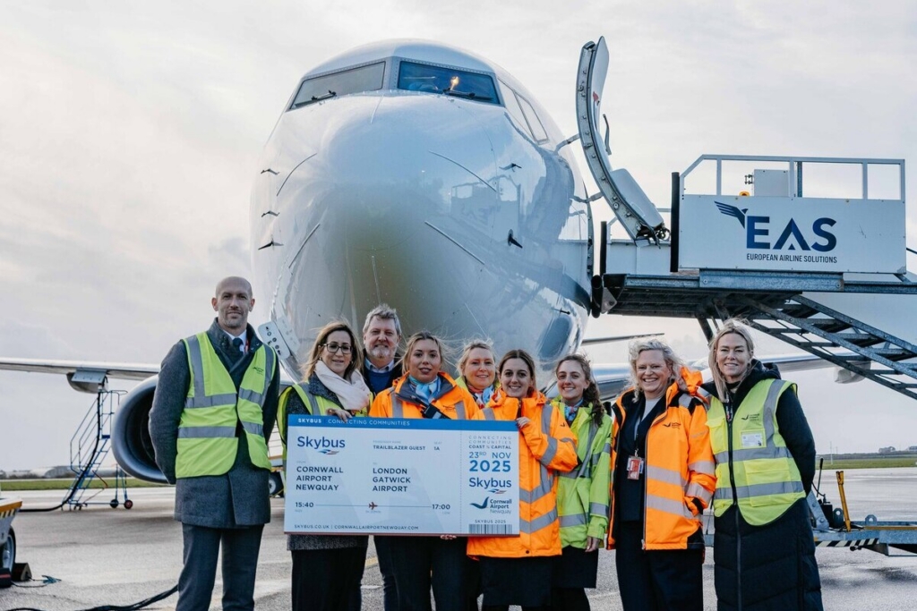 SKybus first Cornwall to London route