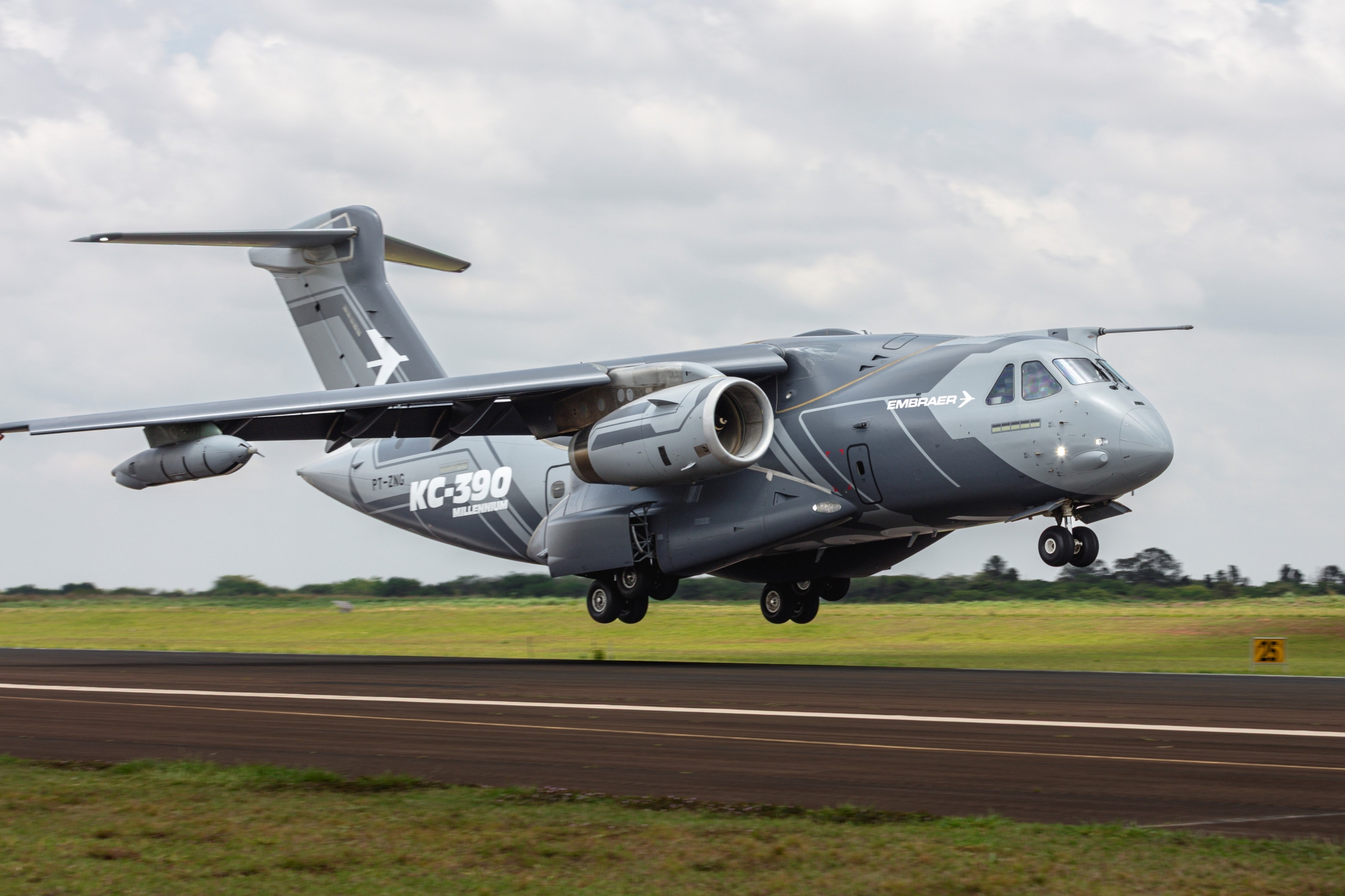 kc-390-millennium-demonstrator