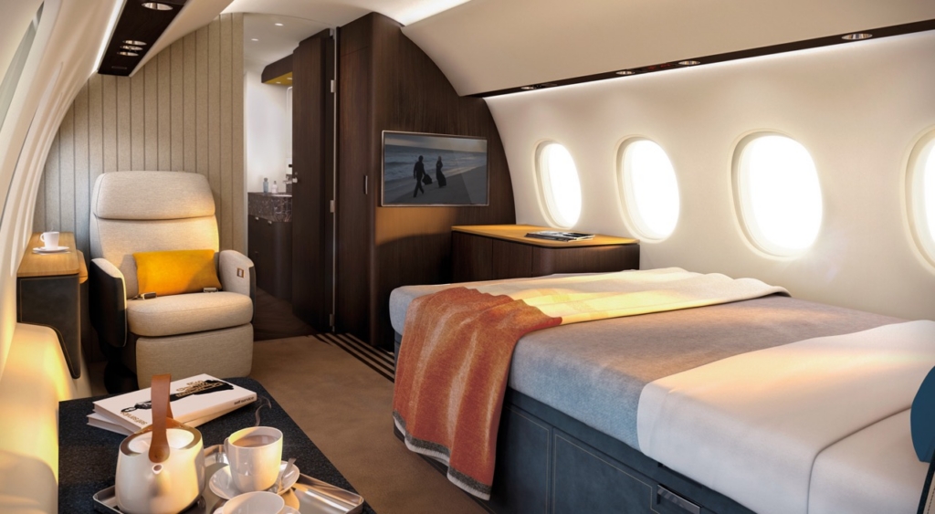 Dassault Falcon 10X bedroom
