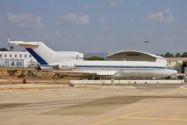 Jean-Pierre Bemba Boeing 727 abandoned at Faro Airport