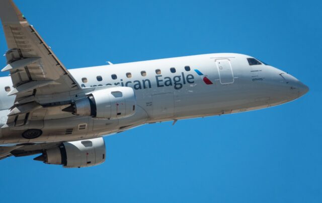 Envoy Air ERJ-170