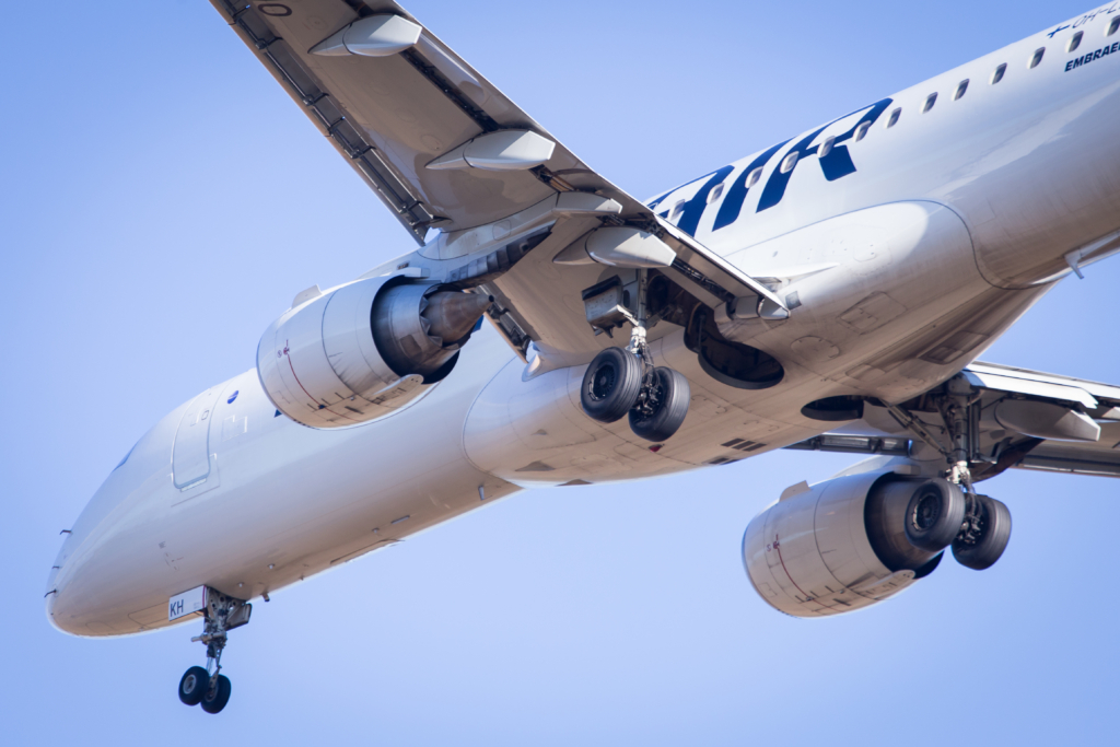Finnair Embraer E190