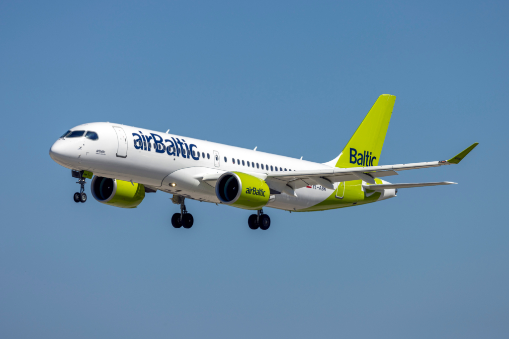 airBaltic A220