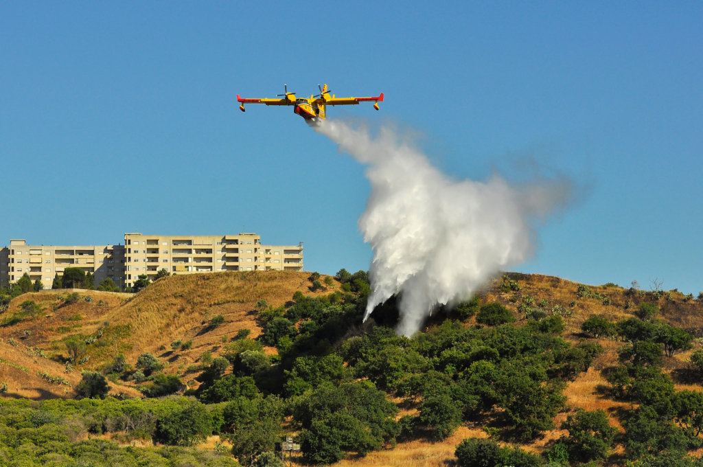 Canadair Cl-215 in action