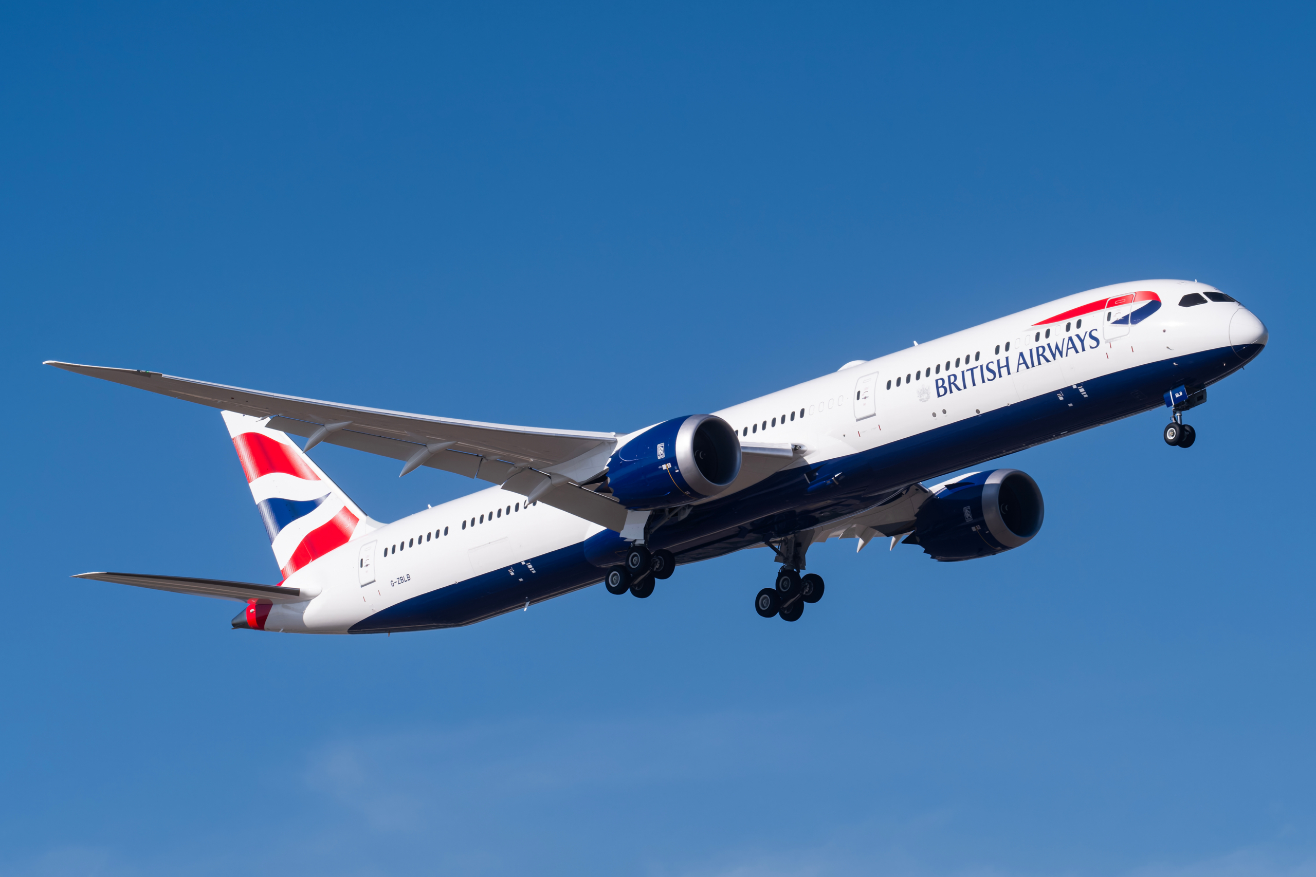 British Airways Boeing 787-10 G-ZBLB on final for 17C at DFW International Airport