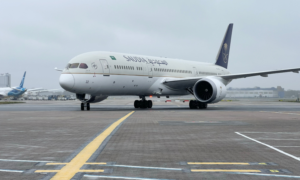 Saudi Arabian Airlines Boeing 787 Dreamliner Arriving In Rain From Jeddah
