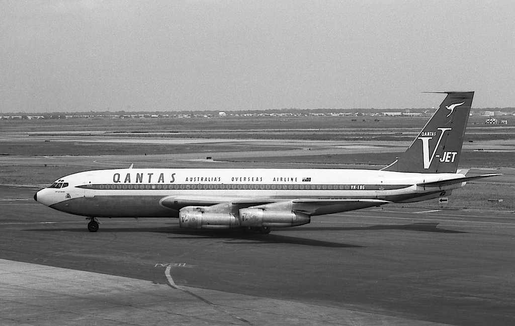 Qantas Boeing 707