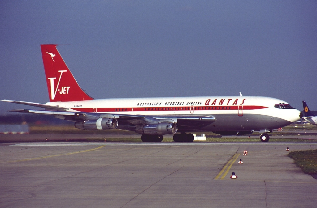 Qantas John Travolta Boeing 707