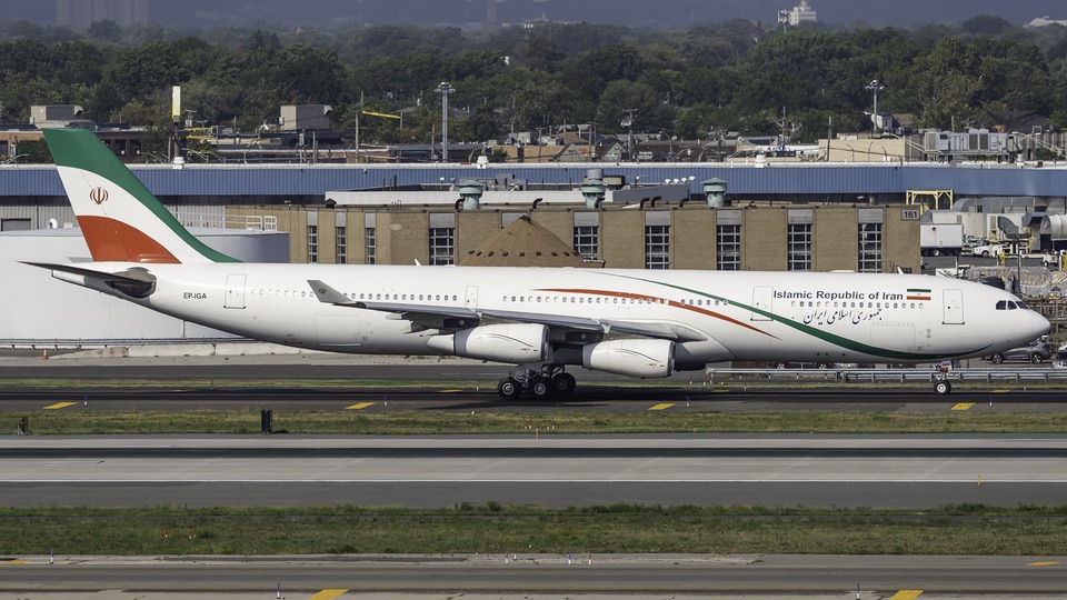 EP-IGA Iranian government Airbus A340-300