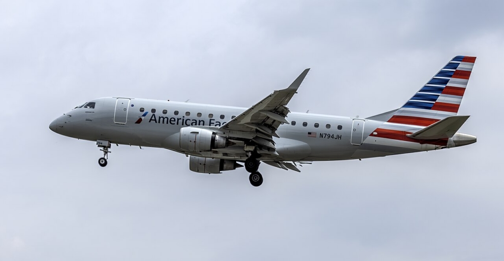 American Eagle ERJ170