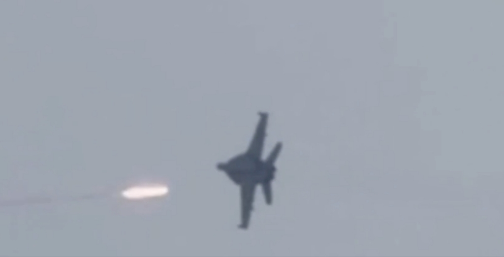 US F/A-18 shot by Iranian missile