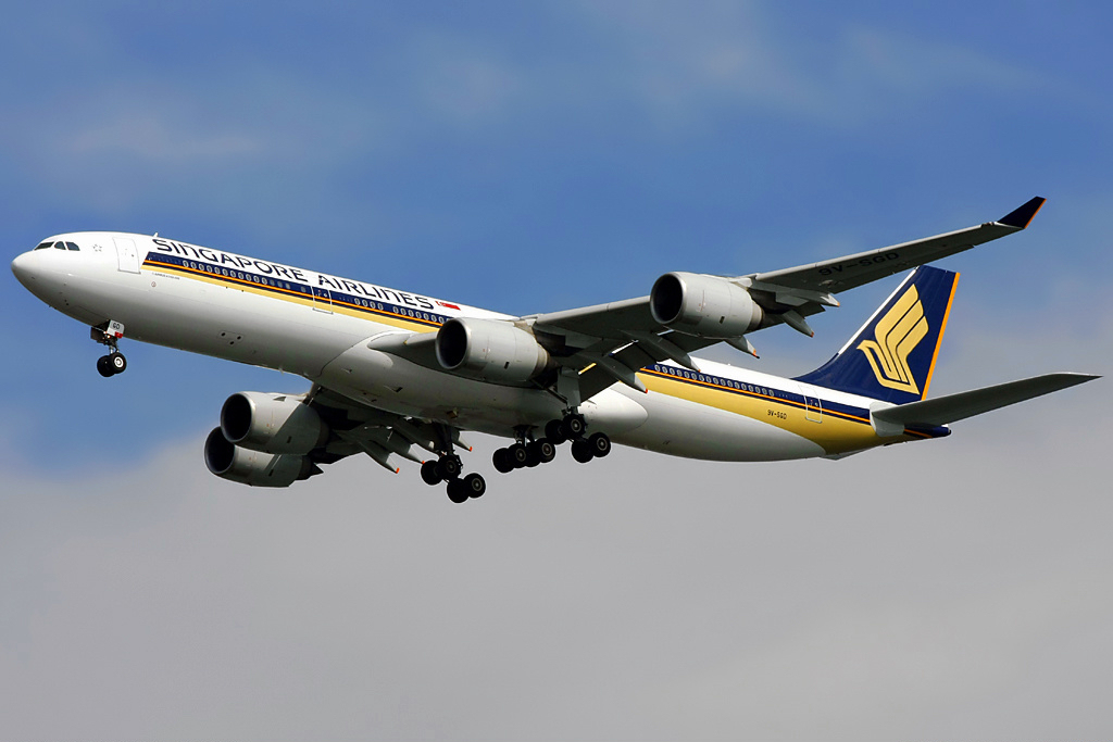 Singapore Airlines A34-500 