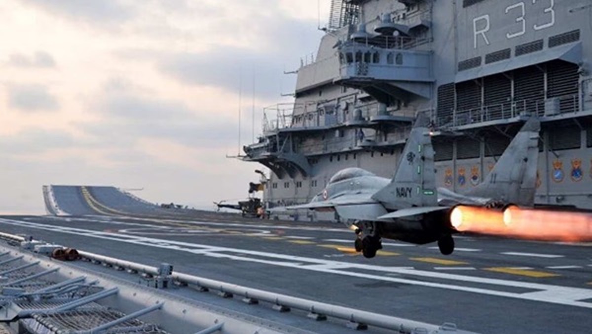 Skylark Labs AI FOD detection on aircraft carriers