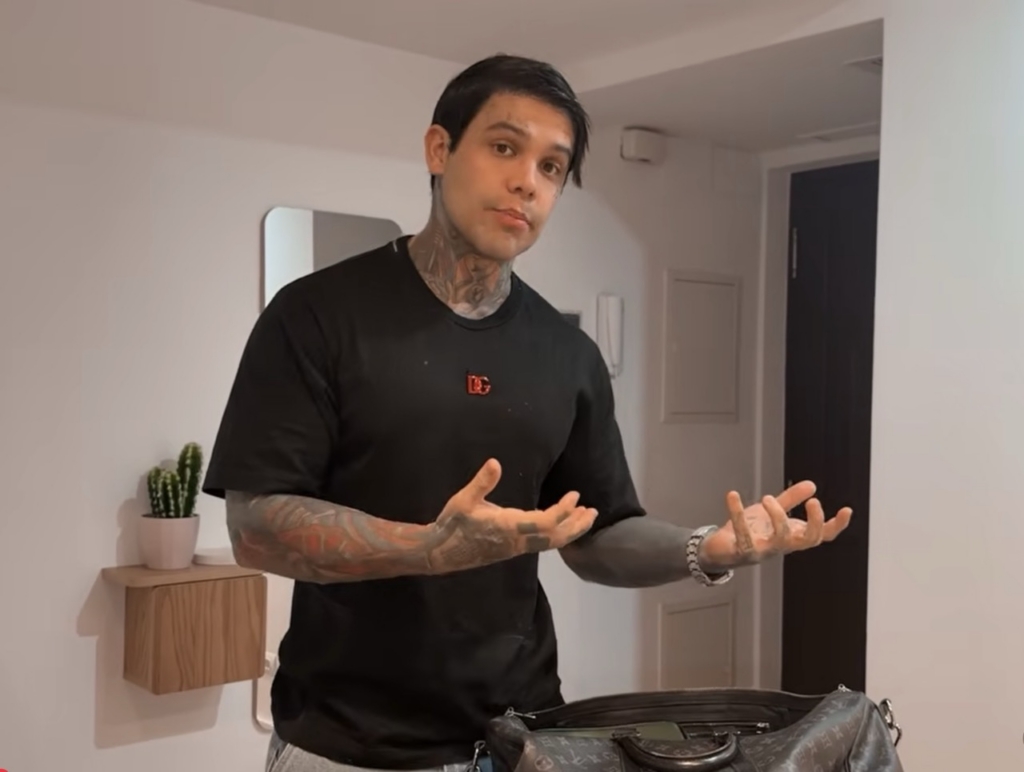 Yeferson Cossio, influencer releases stink bomb on Avianca flight