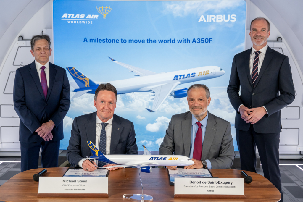 Atlas Air Airbus A350F signing