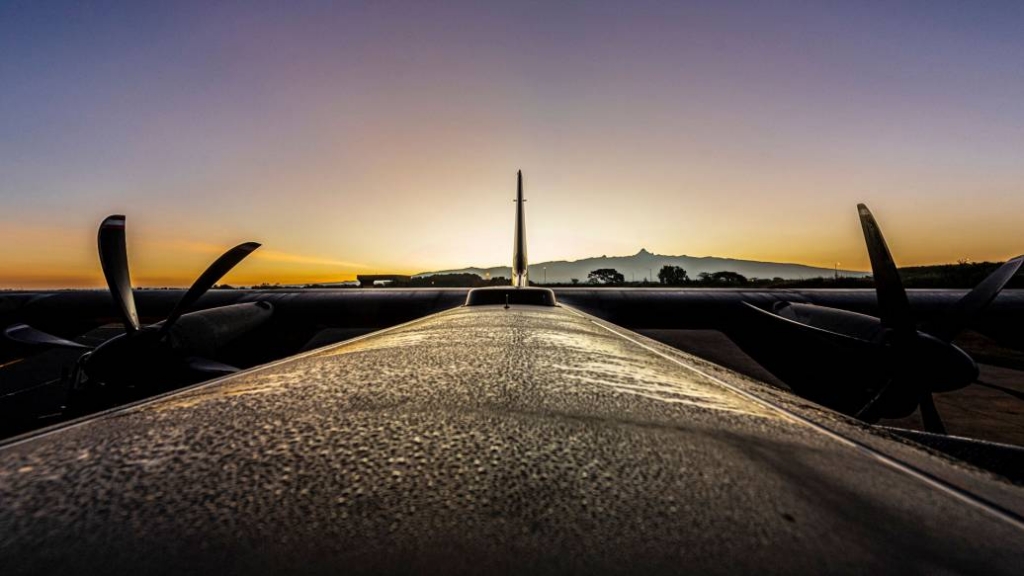 Lockheed C-130 center wing bokx