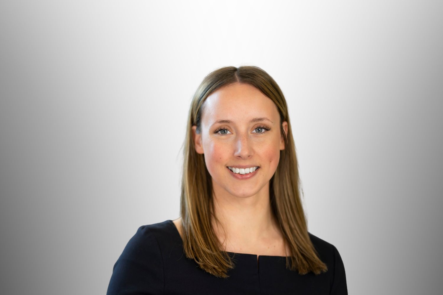 nicola horwood atradius headshot