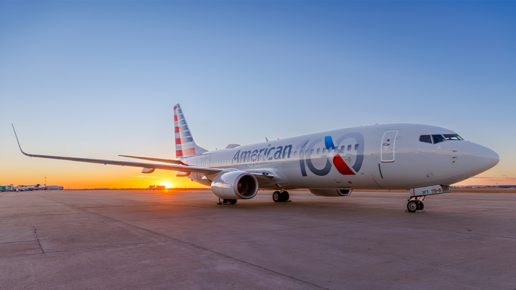American Airlines Centennial 737-800