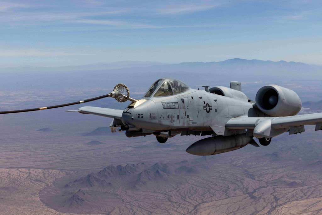 A-10 Warthog gets aerial refuelling via probe-and-drogue