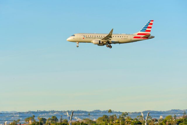 American Airlines E175