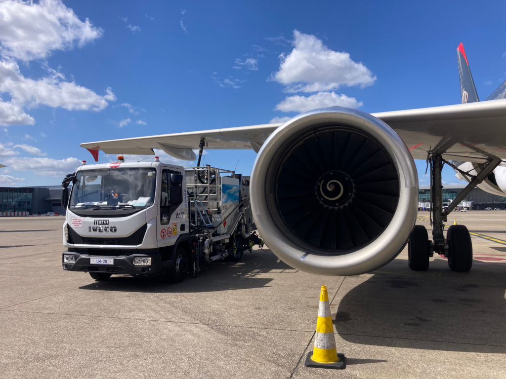 Aircraft refuelling
