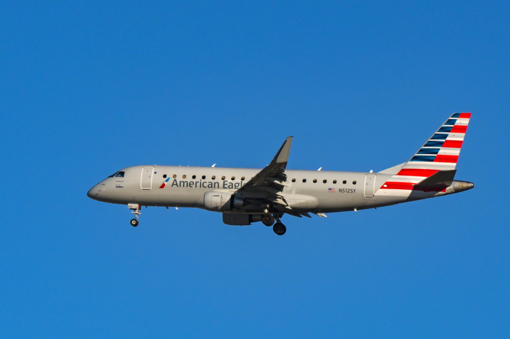 American Airlines E175