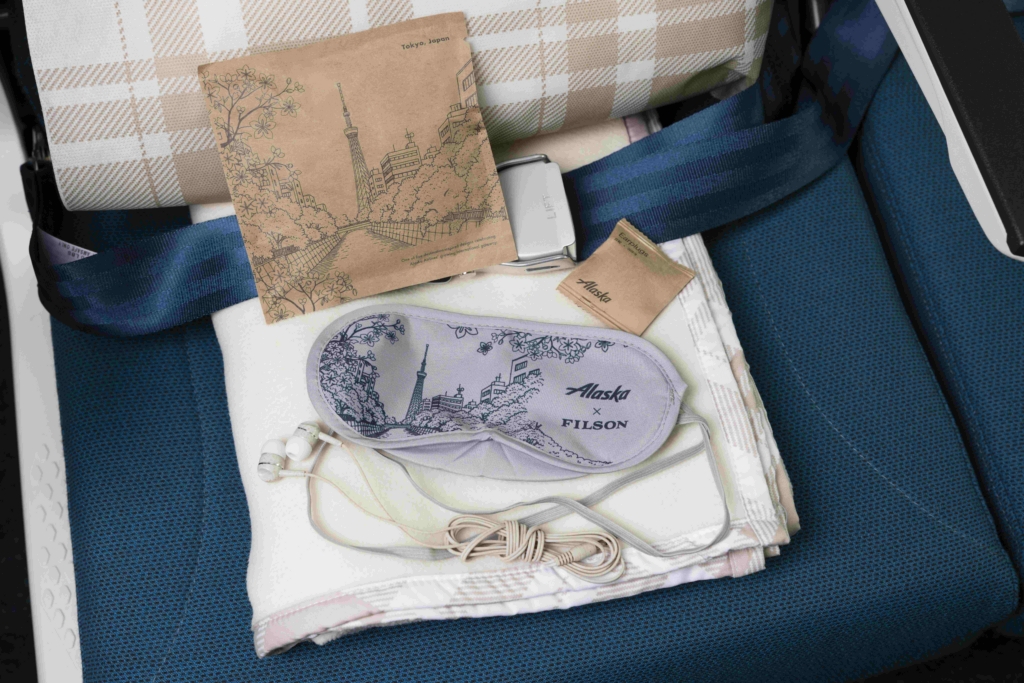 Alaska Airlines Boeing 787 new business class cabin amenities