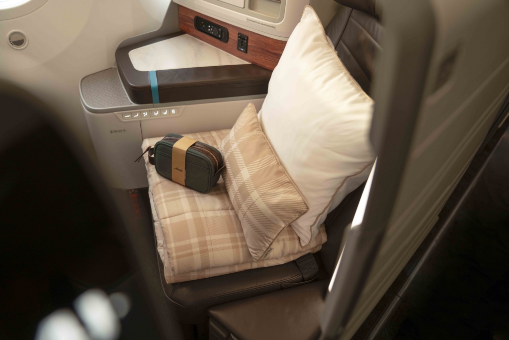 Alaska Airlines Boeing 787 new business class cabin seat