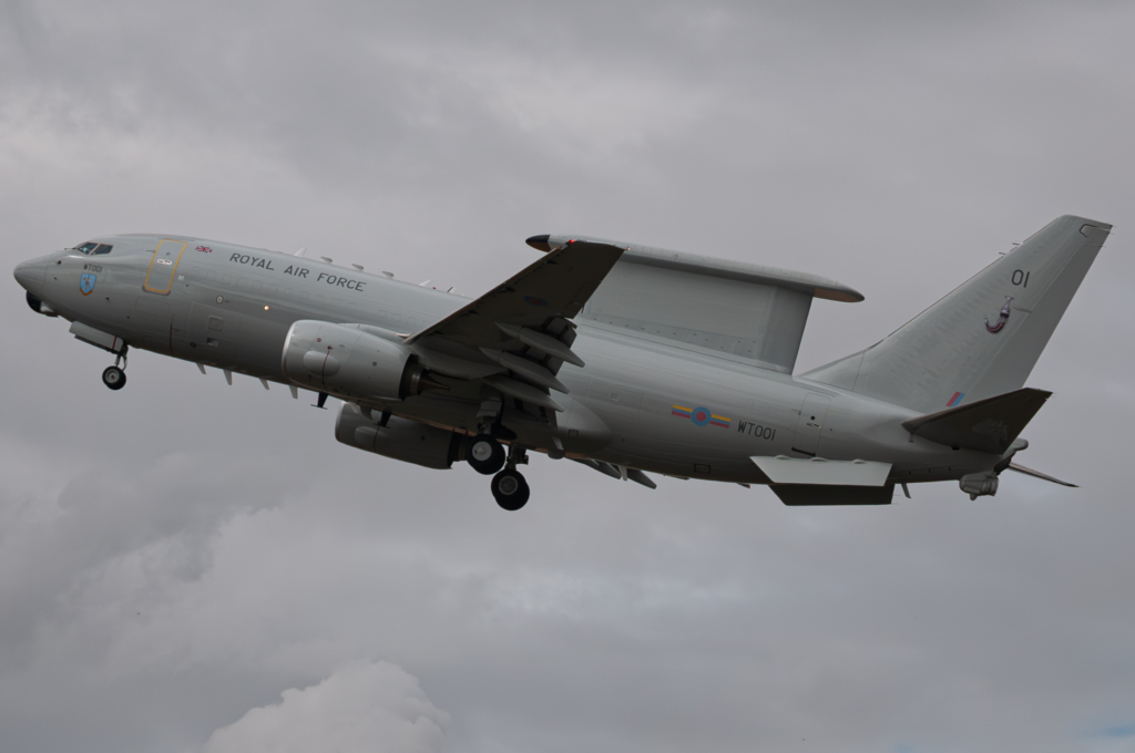 The RAF's first Boeing E-7A Wedgetail AEW1 (serial WT001/'01') performs a touch-and-go at RAF Fairford in Gloucestershire during the Royal International Air Tattoo (RIAT) 2025 on 19 July 2025. Image: Khalem Chapman