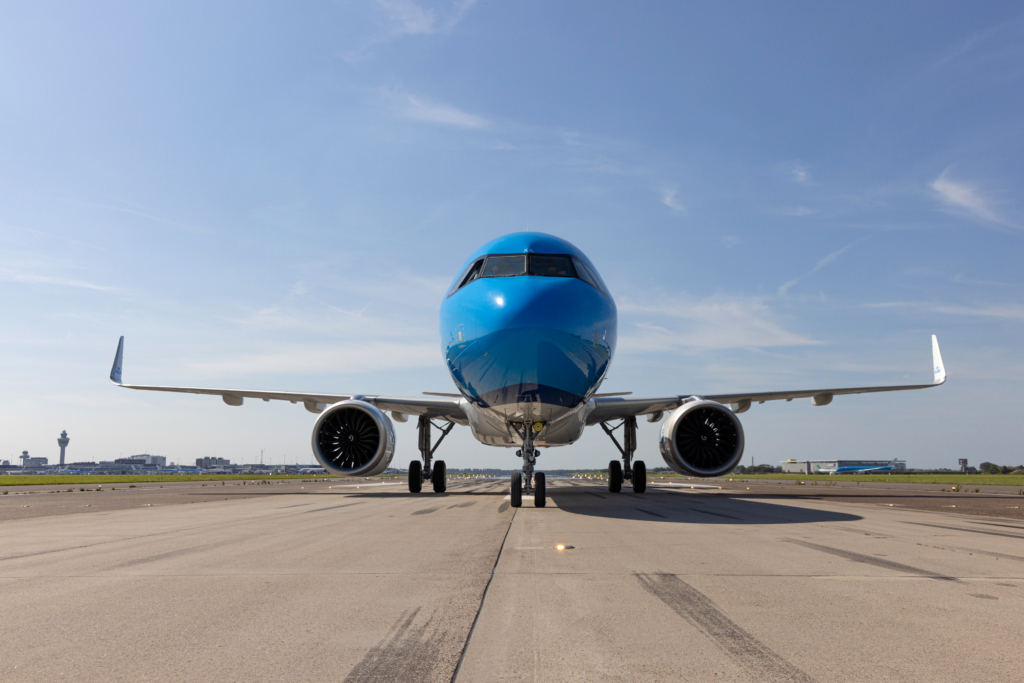 KLM A321neo on the ground
