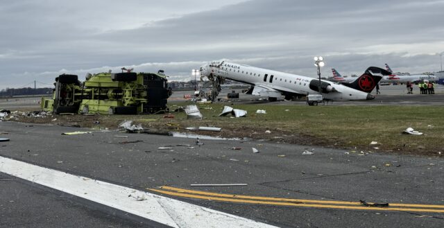 Jazz Aviation, Air Canada Express Flight 8646 Collides with Fire Truck on LaGuardia Runway