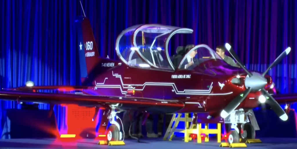 T-40 Newen trainer aircraft for Chile