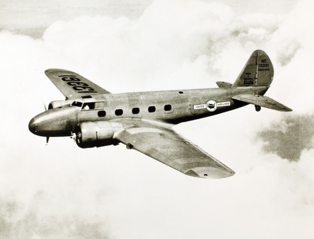 United Airlines Boeing 247