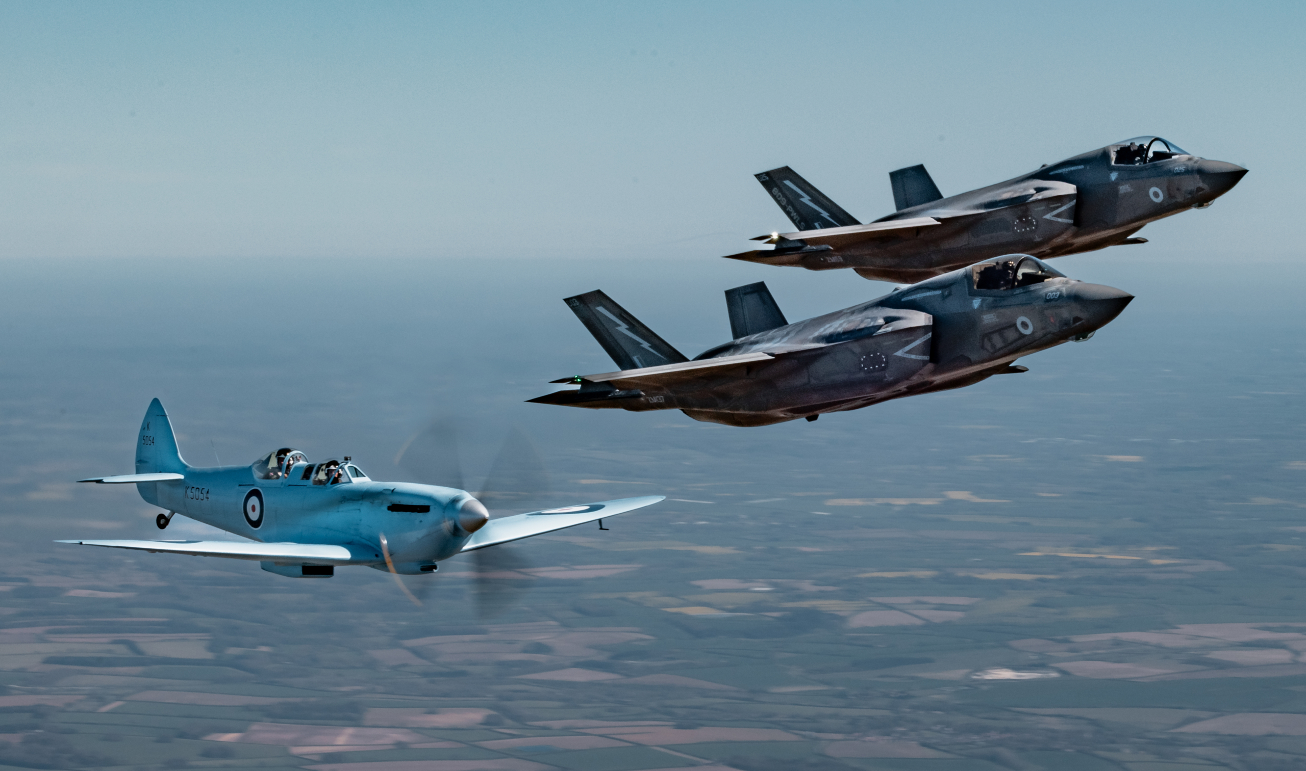 Spitfire and RAF F35