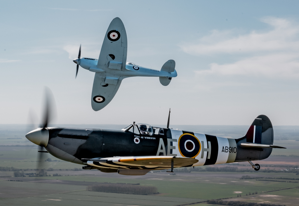 Spitfire formation flight
