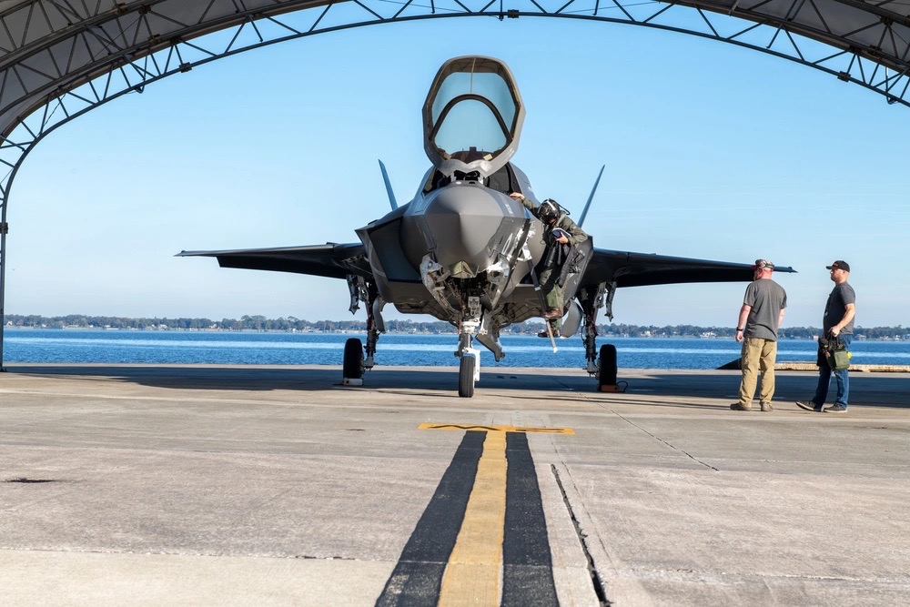 A Royal Navy (RN) F-35 Lightning II pilot debarks the aircraft after arriving at Fleet Readiness Center Southeast (FRCSE). The fifth-generation fighter is one of three aircraft from the RN that will undergo a Production Asset Inspection Requirement Tier II (PAIR II) corrosion-mitigation inspection at FRCSE. (U.S. Navy photo by Toiete Jackson) IMAGE INFO Date Taken: 12.03.2025 Date Posted: 12.22.2025 10:55 Photo ID: 9457044 VIRIN: 251203-N-DG679-4076 Resolution: 3825x2550 Size: 1.07 MB Location: JACKSONVILLE, FLORIDA, US Web Views: 164 Downloads: 41 PUBLIC DOMAIN This work, First Royal Navy F-35 Aircraft Arrive at Fleet Readiness Center Southeast for Corrosion Mitigation [Image 3 of 3], by Toiete Jackson, identified by DVIDS, must comply with the restrictions shown on https://www.dvidshub.net/about/copyright.