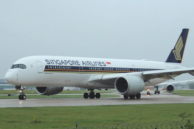 Singapore Airlines A350-900 (9V-SMS) @ MAN, Sept 2019