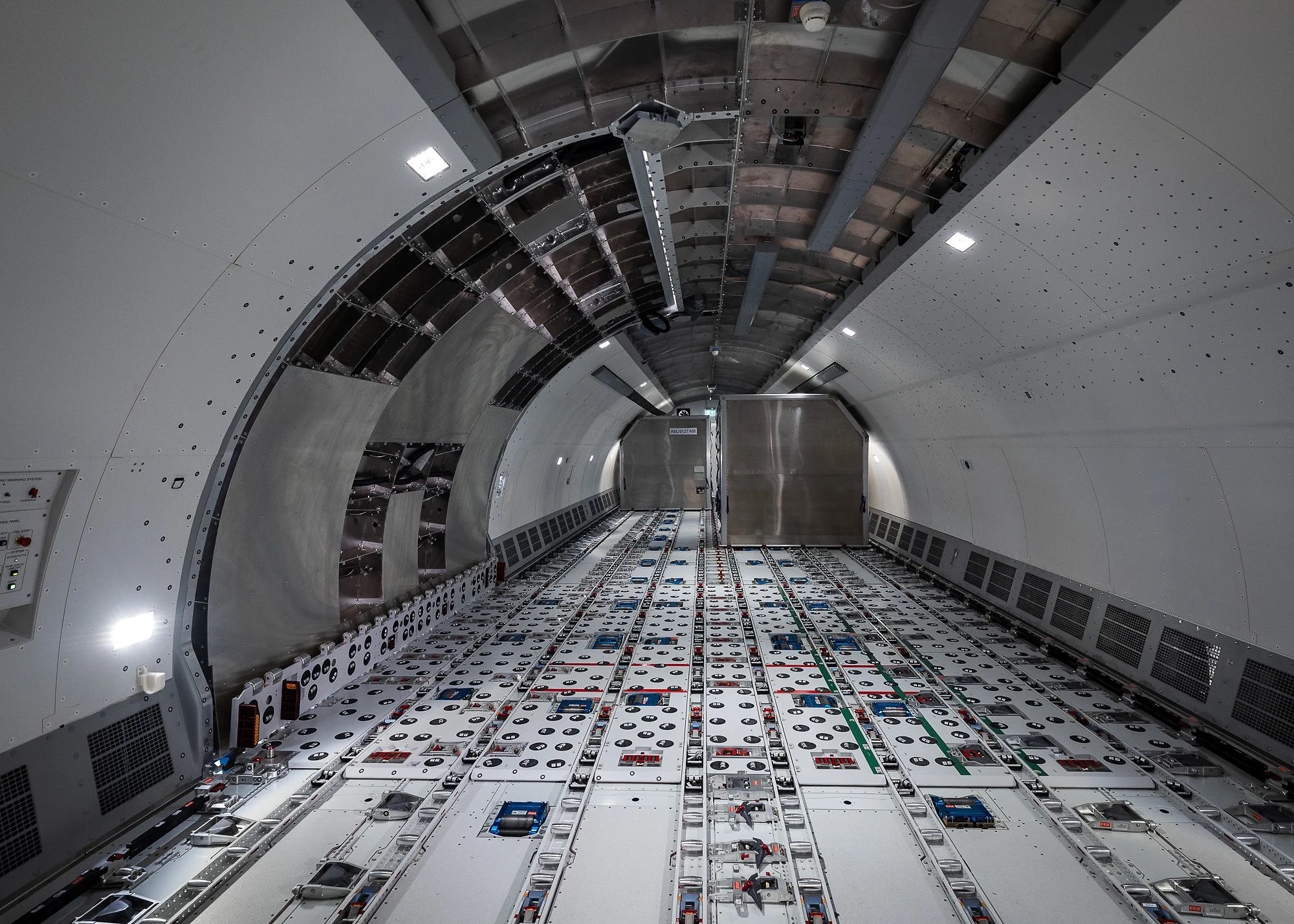 Airbus A350F main deck cargo door testing