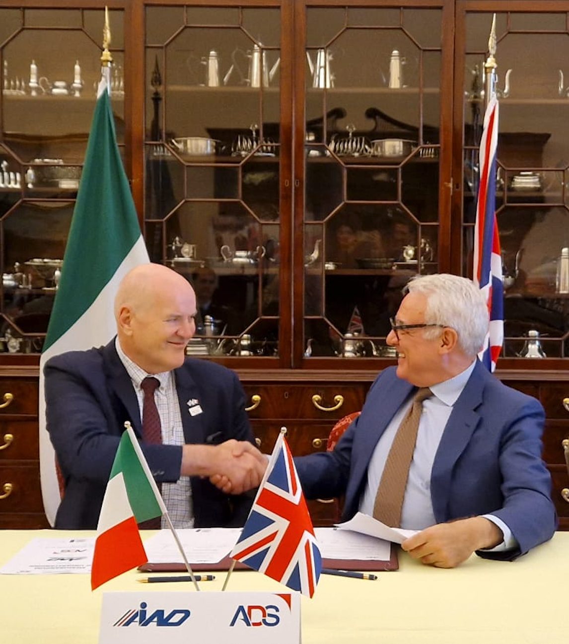 UK and Italy forge deeper defence ties with MOU signing
