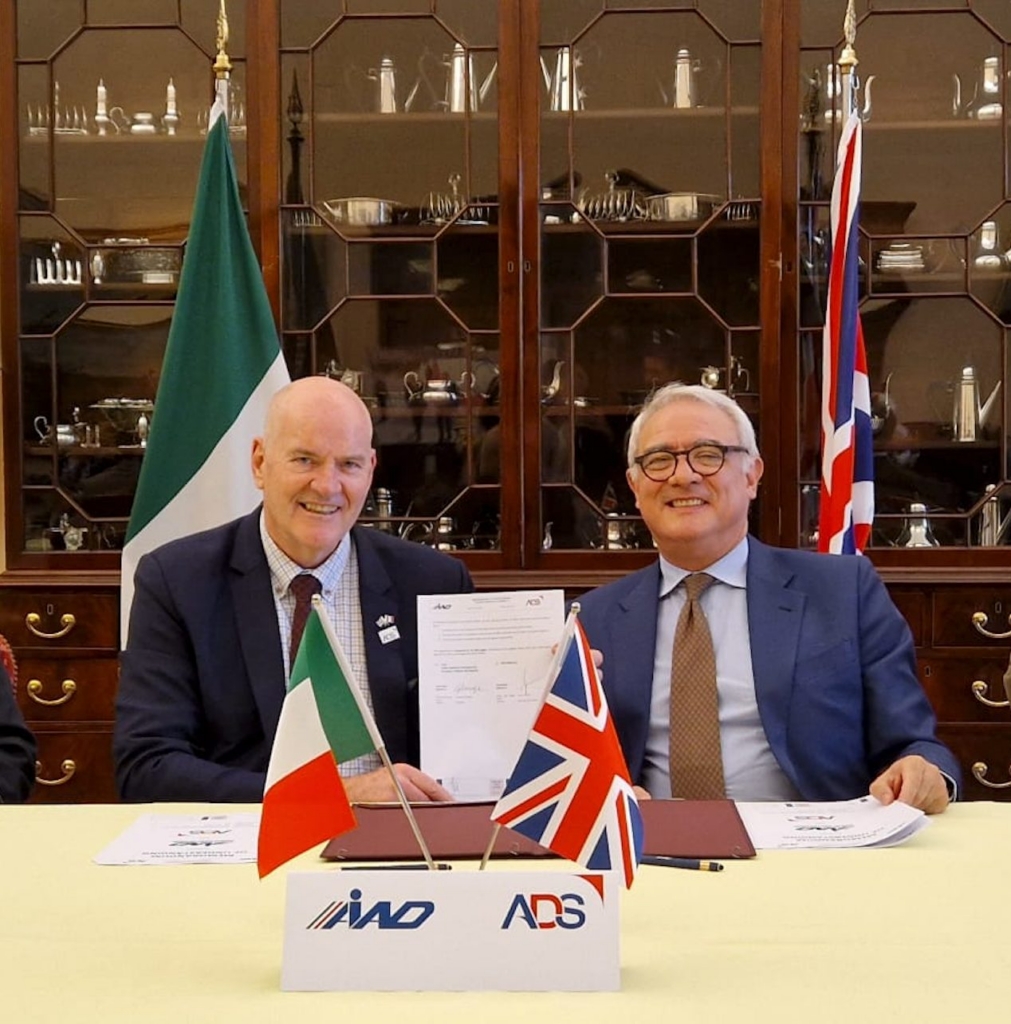ADS and AIAD deepen cooperation between Italy and UK on defence with MoU signing.