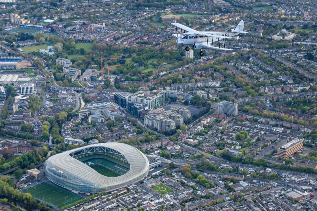 Aer Lingus Iolar DH Dragon Rapide in flight
