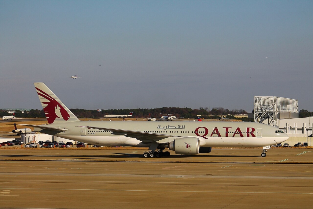 Qatar Airways 777-200