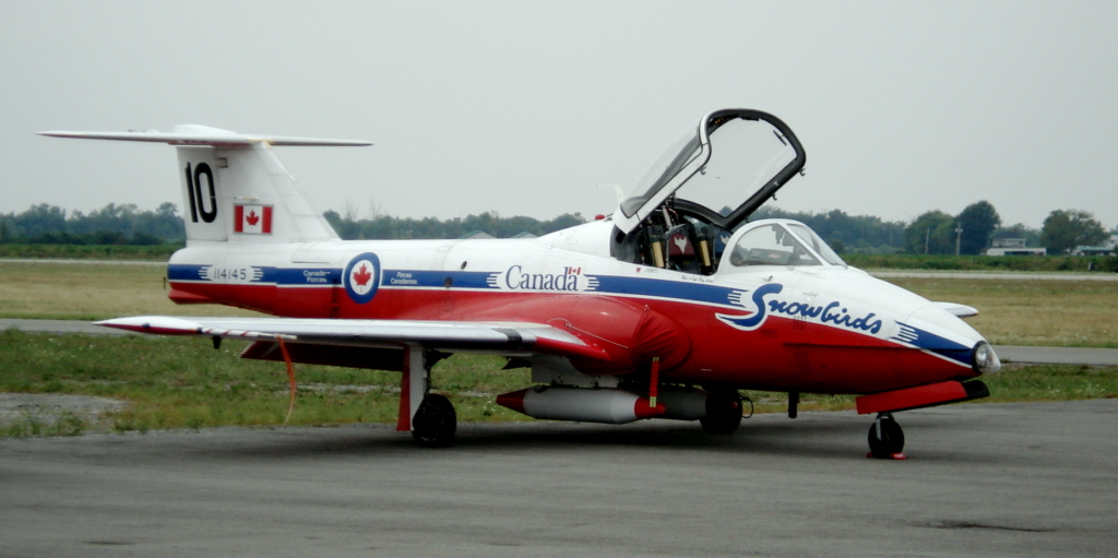 Snowbirds Canadair CT-114 Tutor